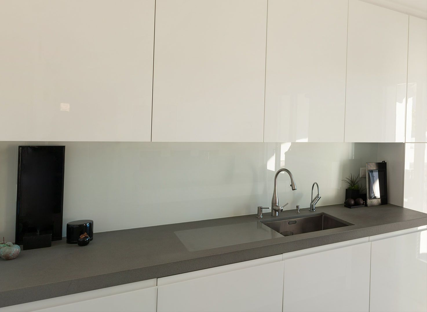 Küchenrückwand aus Glas von der Glas MAG AG