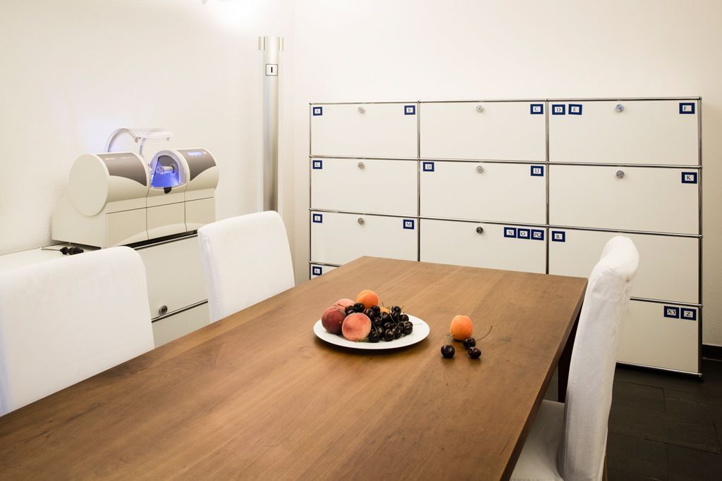 Zahnarztpraxis Dr. med. dent. Urs Schellenberg 2