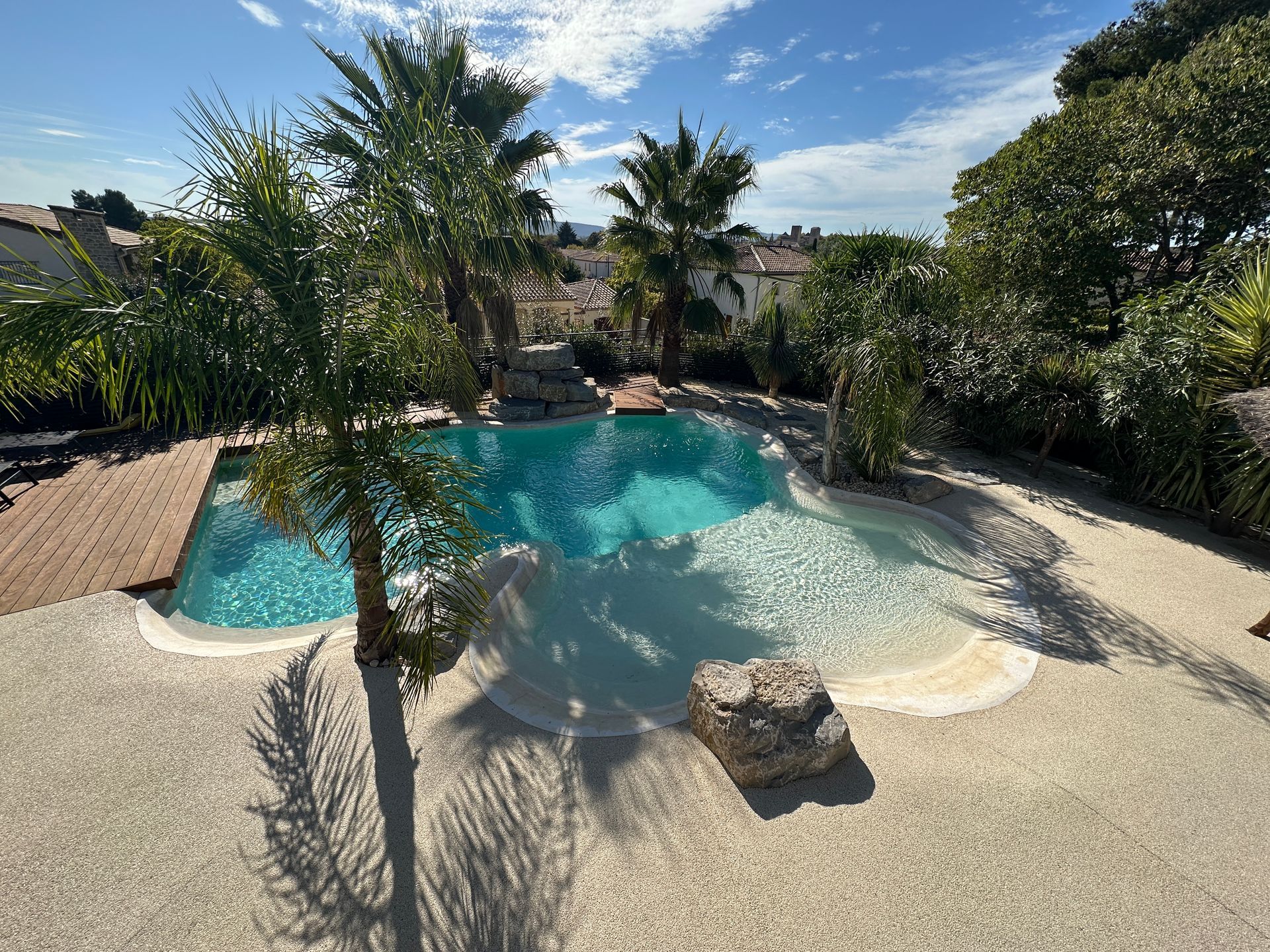 Plage de piscine en MOQUETTE DE PIERRE