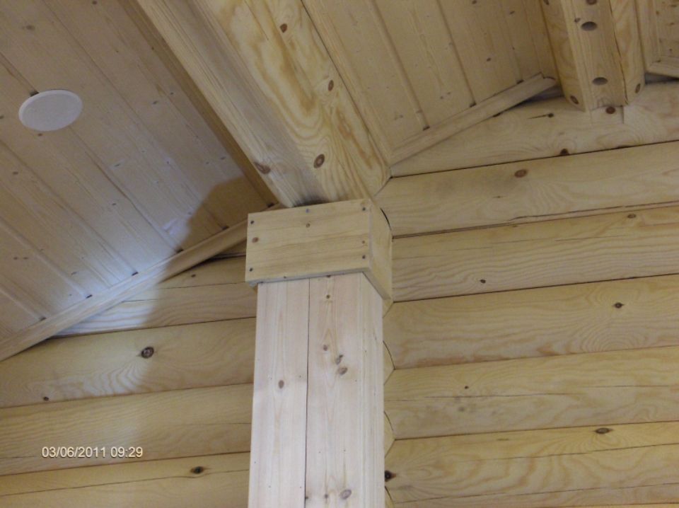 Hirsimökin rakenteiden yksityiskohta