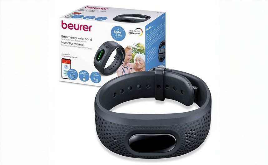 Eine Smartwatch von Beurer liegt neben ihrer Schachtel.