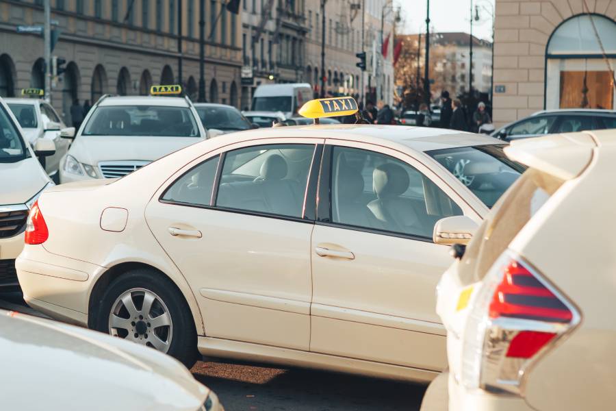 Taxi