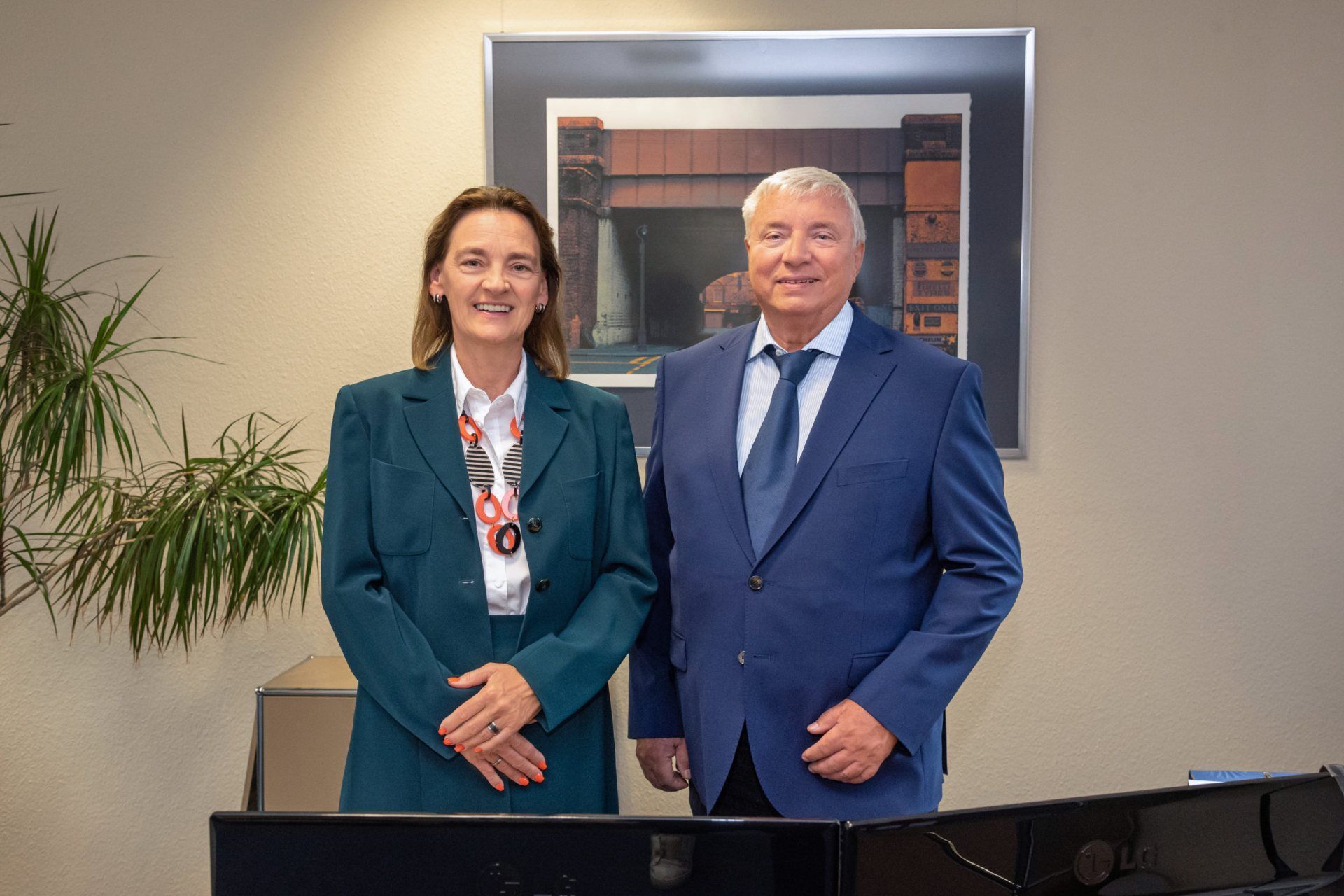 Steuerbüro Lothar Jürgen Krause – Steuerberater Lothar Jürgen Krause uns Kollegin