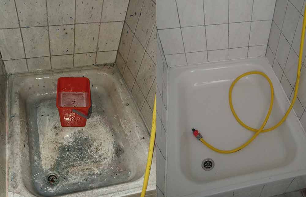 Ein Vorher-Nachher-Bild einer Dusche mit angeschlossenem gelben Schlauch.