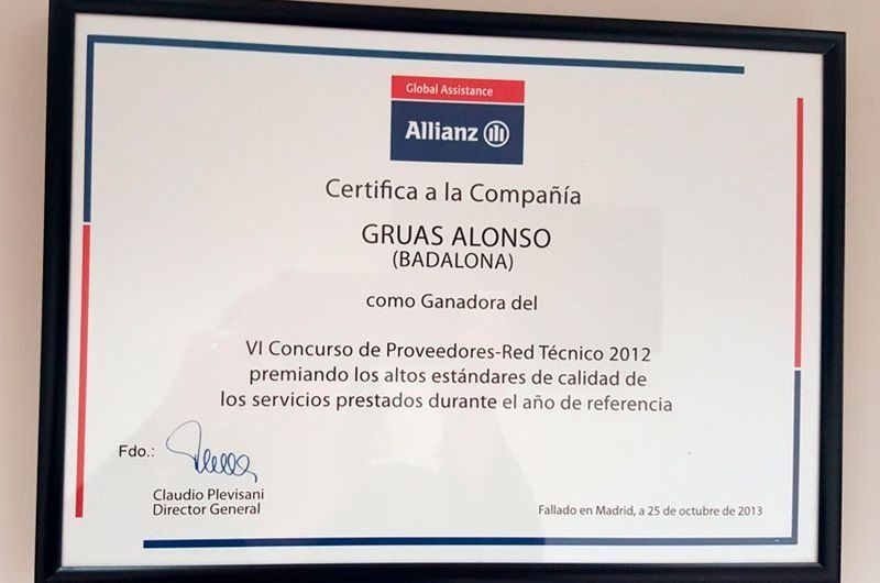 Un certificado que dice Gruas Alonso.