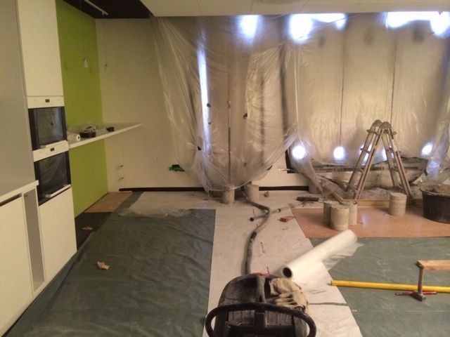 Baustelle mit Industriesauger