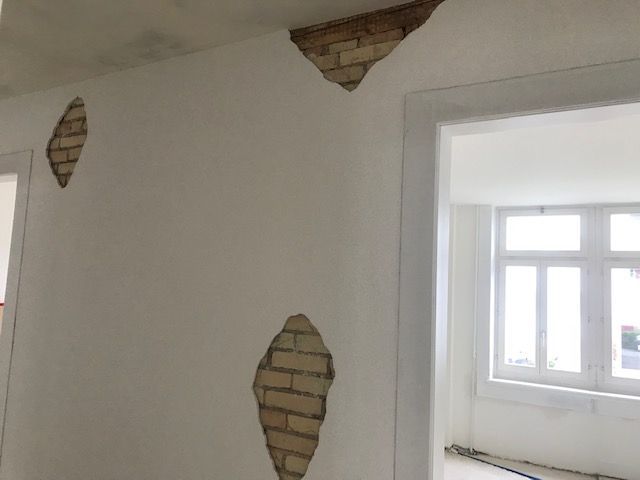 Offener Verputz in Wohngebäude