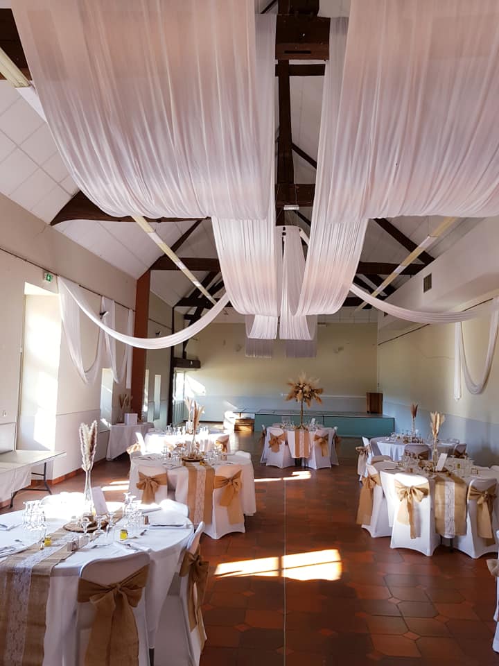 Décoration pour une salle de mariage