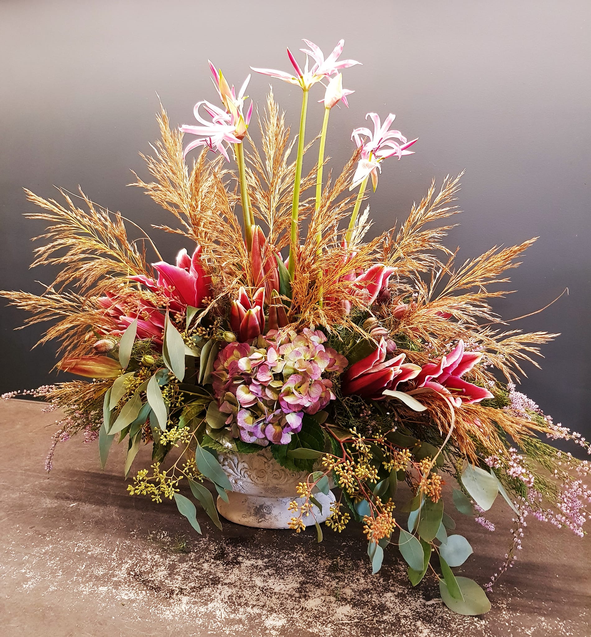 Bouquet de fleurs jaunes et rouges