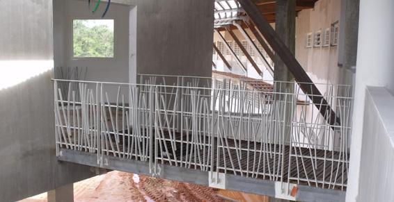 Passerelle métallique