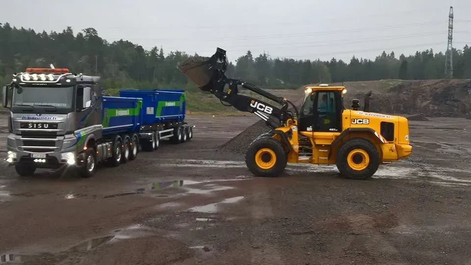 Kauhakuormaajan palvelut