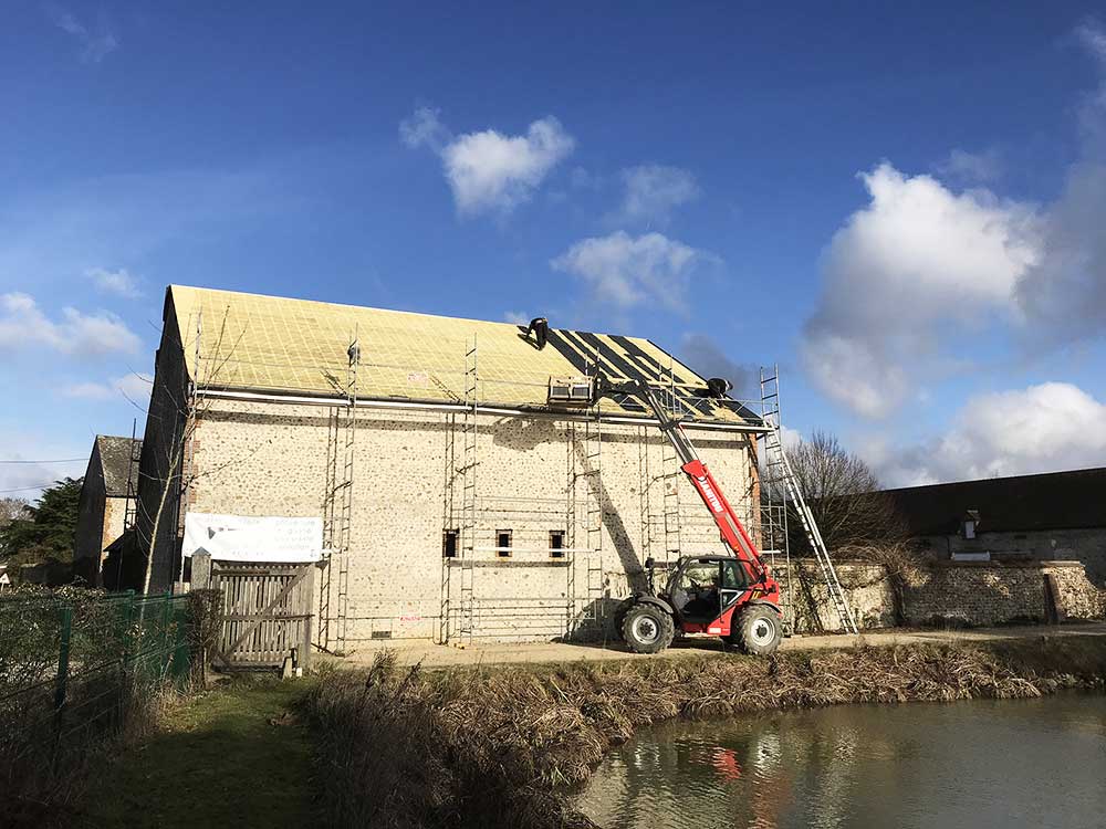 Grange en ardoises naturelles