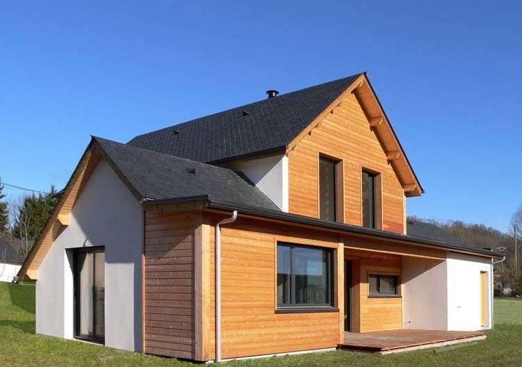 Maison en bardage bois naturel