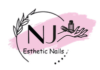 Un logotipo para uñas estéticas de Nueva Jersey con una mano sosteniendo una botella de esmalte de uñas.