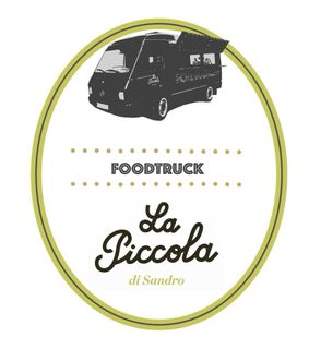 Logotipo del food truck: furgoneta negra, texto "La Piccola di Sandro", en un marco ovalado de color verde oliva.