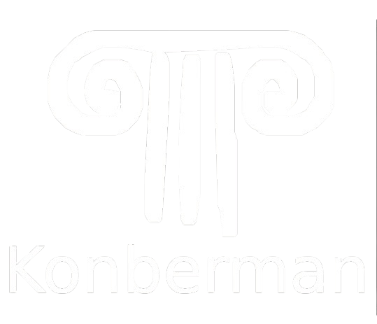 Un logotipo blanco con un pilar y la palabra konerman sobre un fondo blanco.
