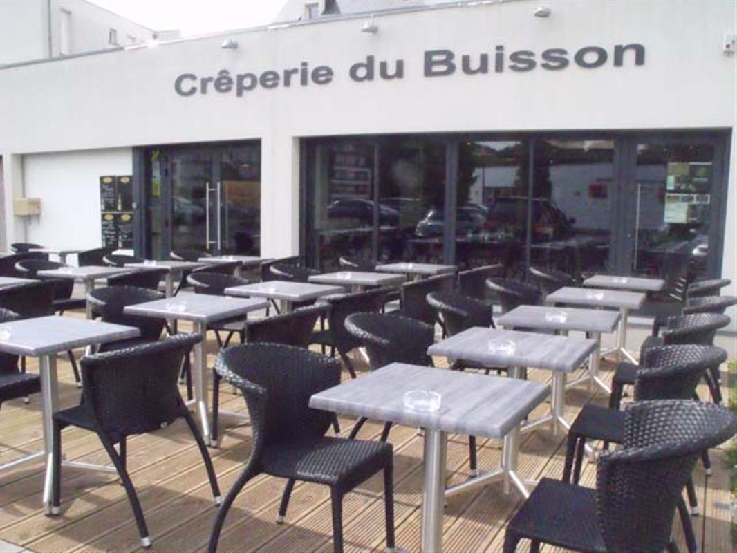 Notre terrasse - Crêperie du Buisson à Bruz (35)