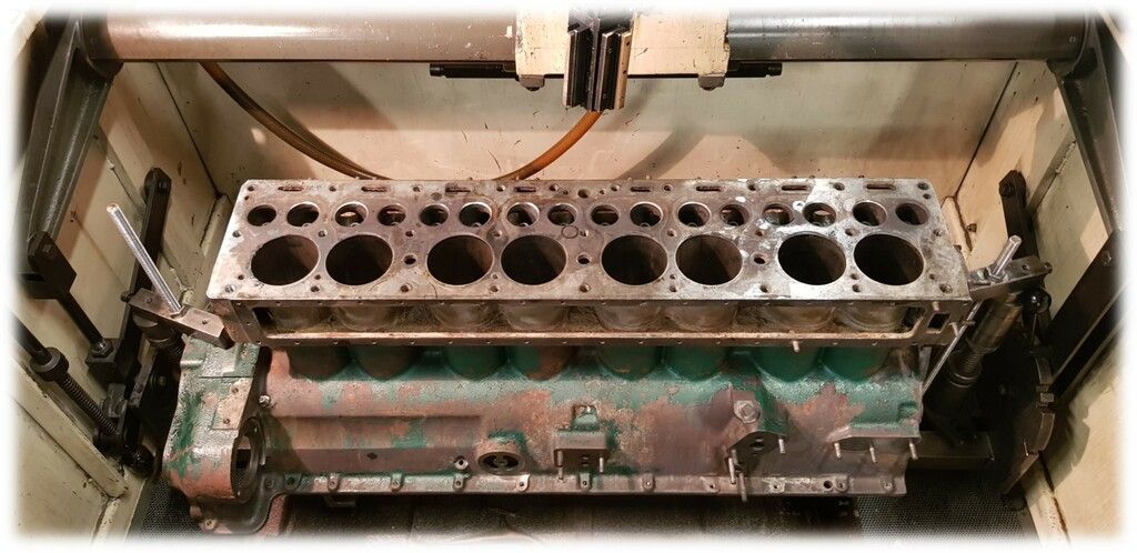 Bloc 8 cylindres Renault NERVA