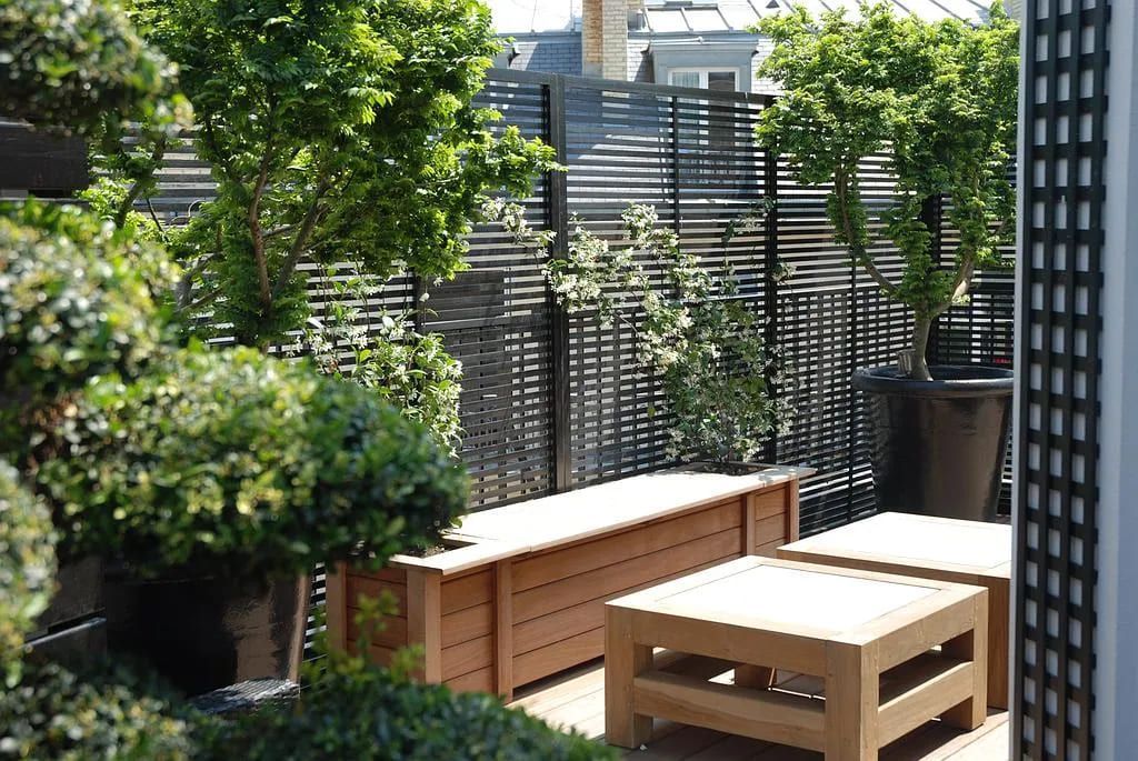 Brise-vue moderne en bois