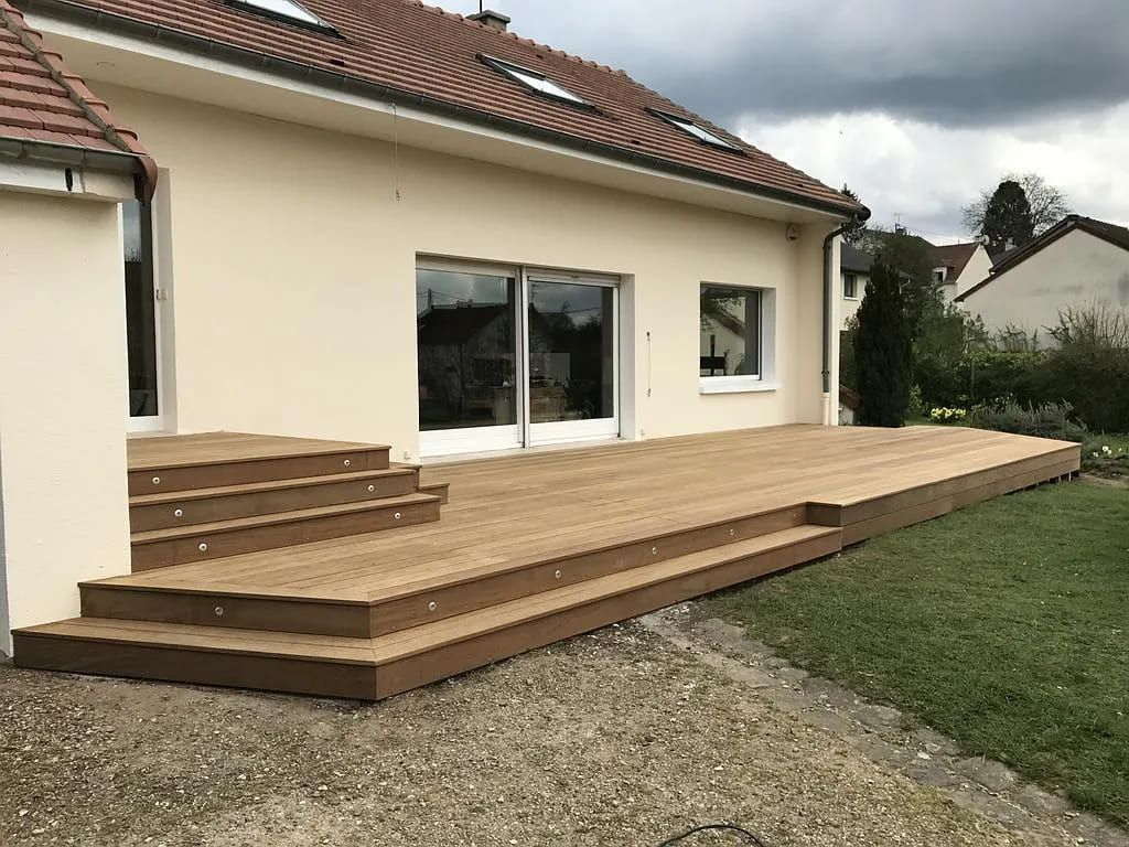 Terrasse de maison en bois