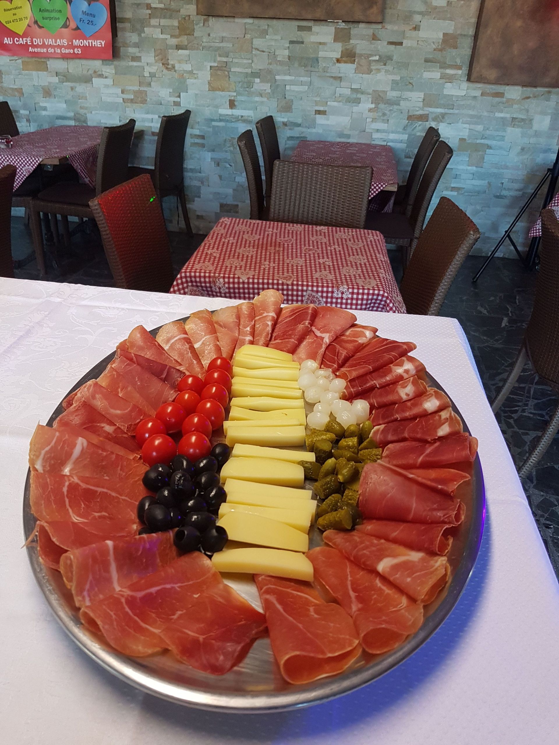 Apéritifs du vendredi - Soirée dînatoire - Café du Valais