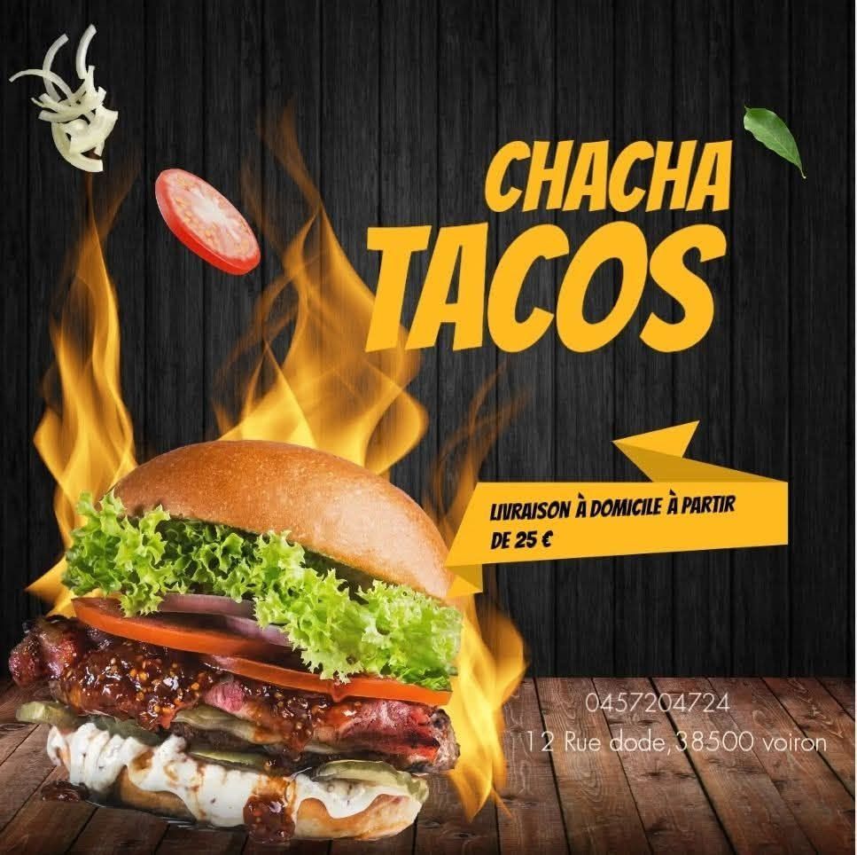 Publicité promotionnelle pour des tacos avec un taco enflammé et un bon de livraison sur fond de bois noir.