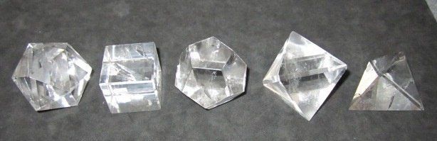 Minéraux Cristaux - Manuela Schaaf - Corps platoniciens