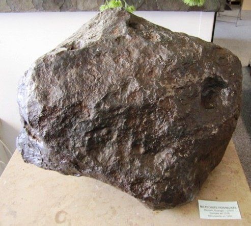 Minéraux Cristaux - Manuela Schaaf - Météorite Nantan