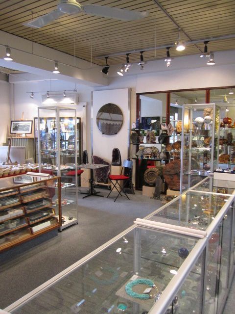 Minéraux Cristaux Manuela Schaaf Sàrl