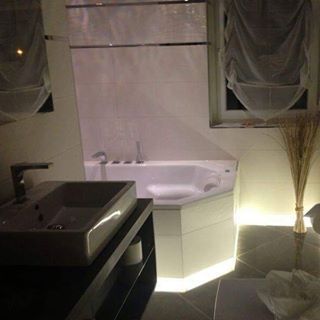 Badezimmer mit Fliesen von Christian Gebert Fliesenlegerfachbetrieb