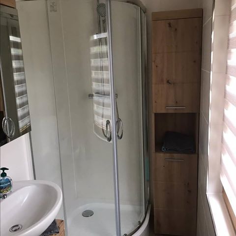 Gefliestes Badezimmer