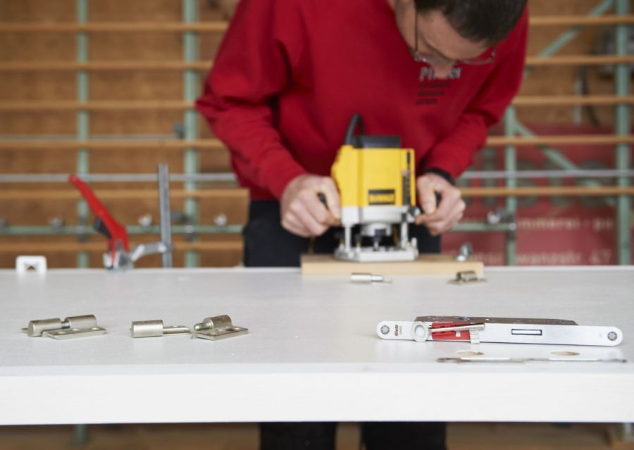 Holzwerkstatt - Pfister GmbH Zürich