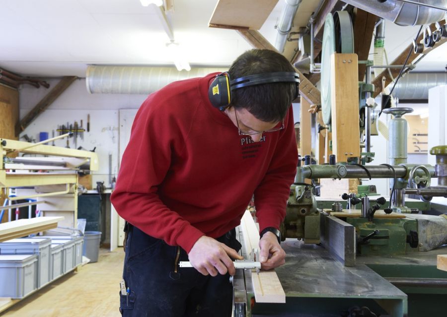 Holzarbeit - Pfister GmbH Zürich