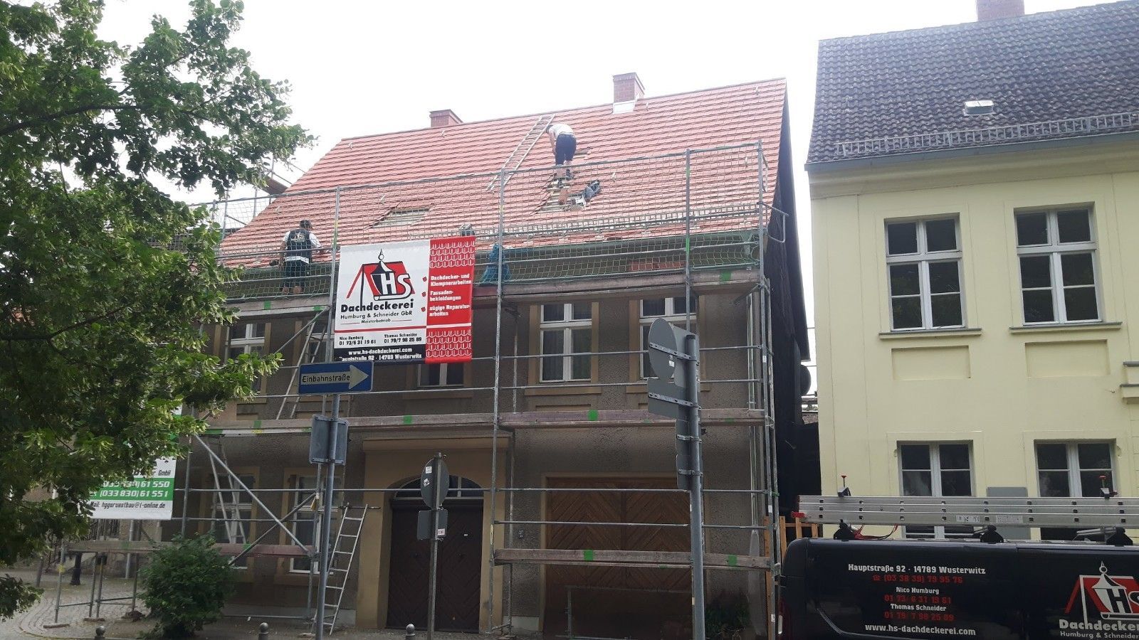 Renovierungsarbeiten an der Hausfassade