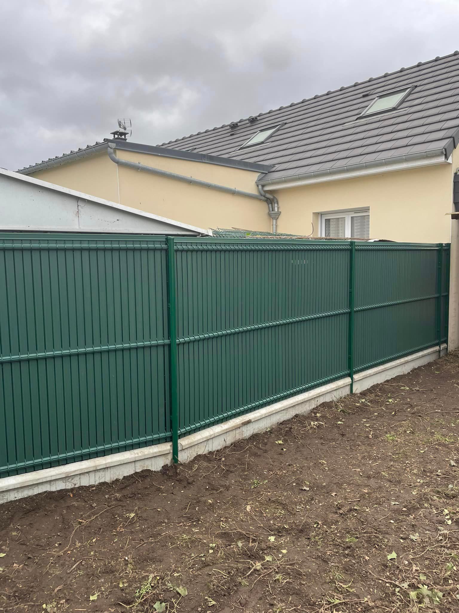 Clôture en aluminium