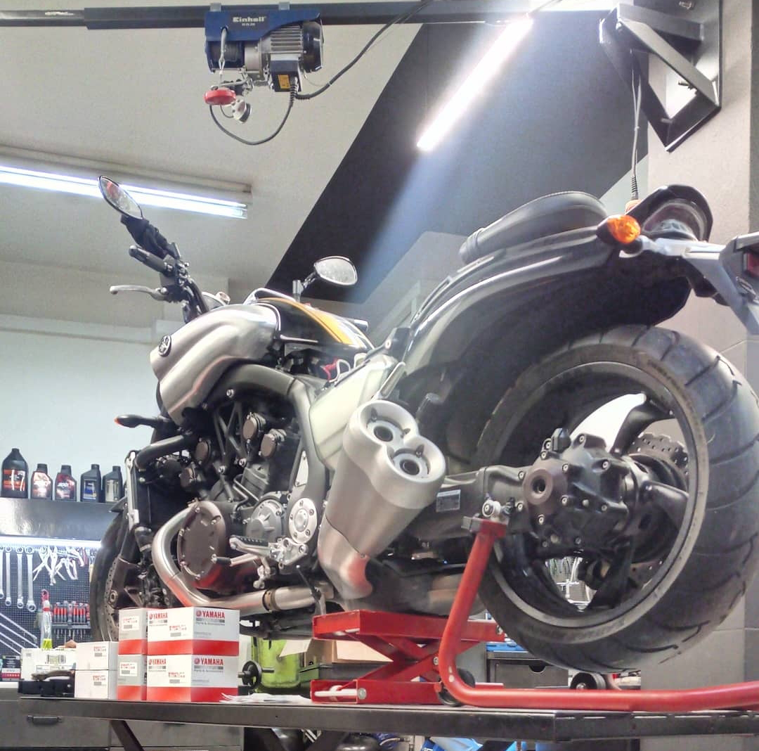 Εξουσιοδοτημένο Συνεργείο Μοτοσικλετών Yamaha Service Spot - ΠΑΠΑΔΟΠΟΥΛΟΣ