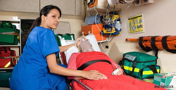 Agréée, notre équipe d'ambulanciers prend soin de ses patients