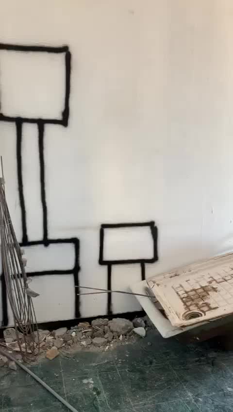 Demoliendo para reforma completa piso centro de Santa Cruz