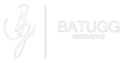 Logotipo blanco estilizado con un emblema en cursiva y el texto &ldquo;BATUGG&rdquo; separados por una l&iacute;nea vertical.