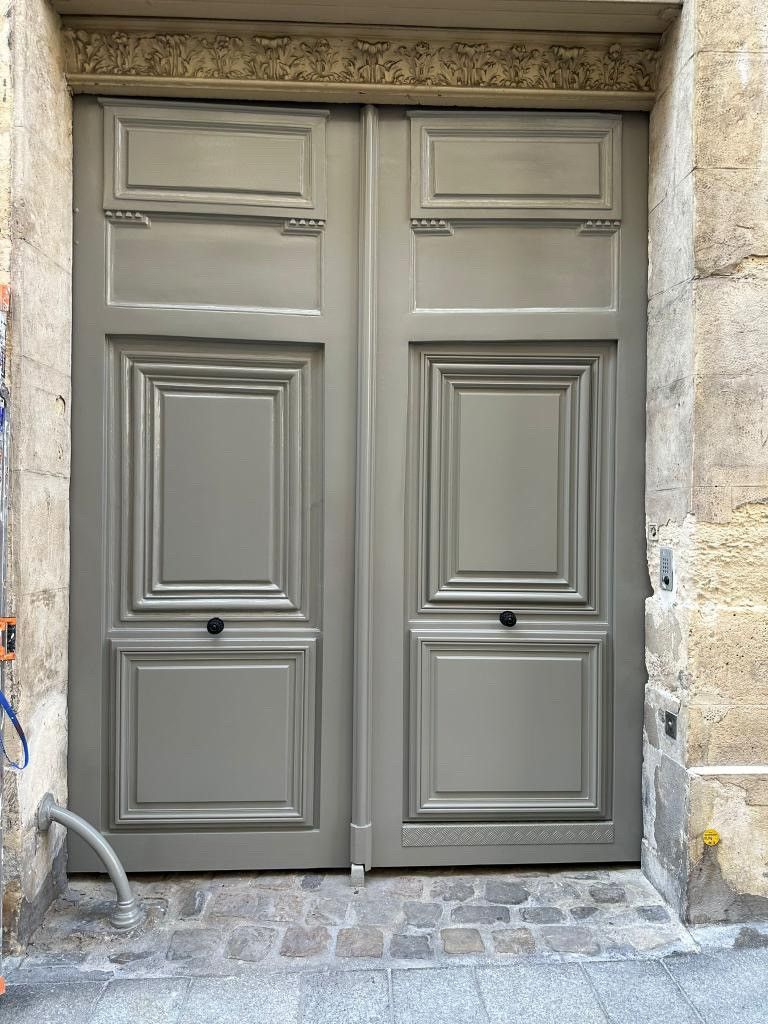 Porte cochère en bois