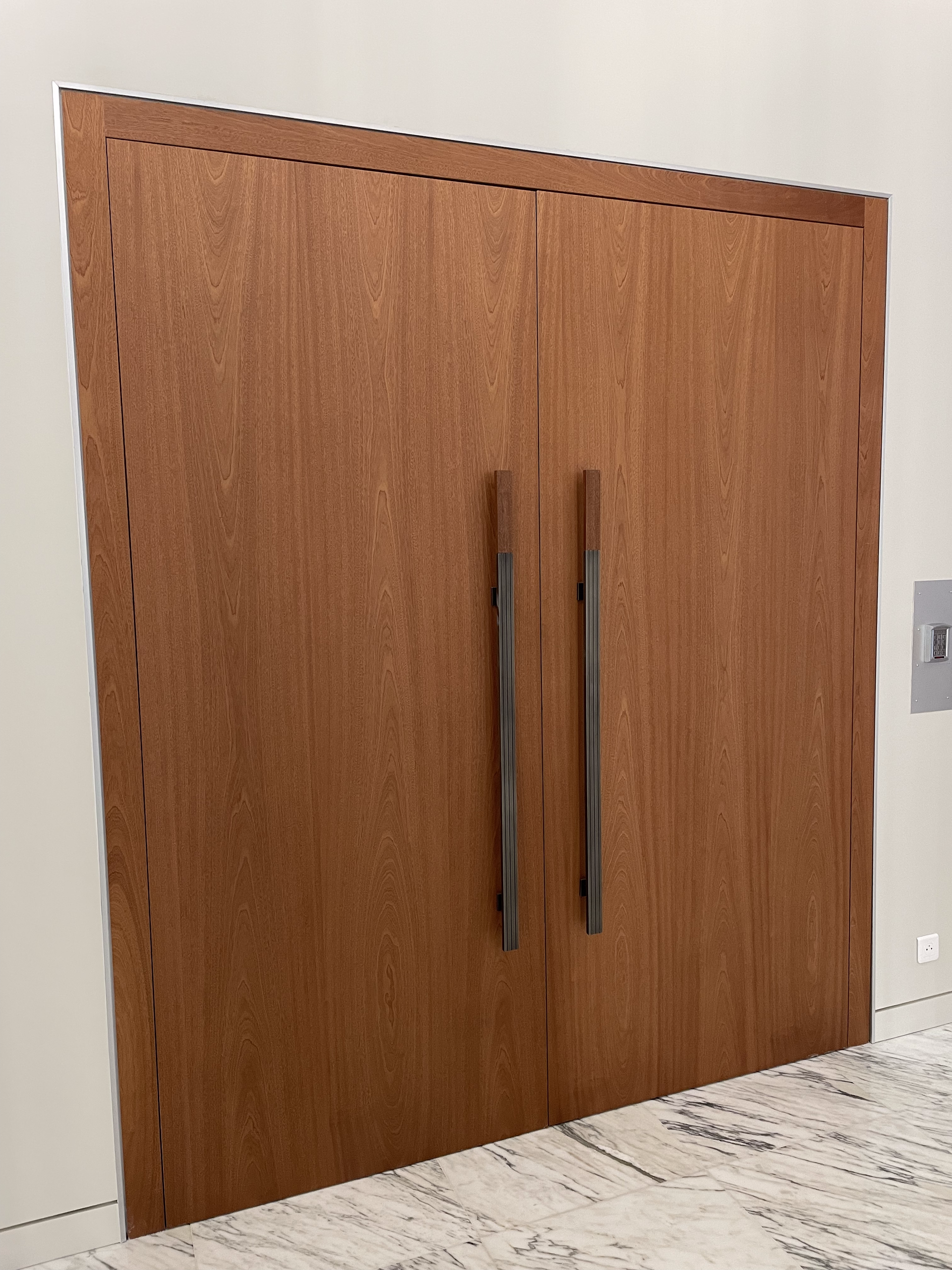 Double porte battante en bois