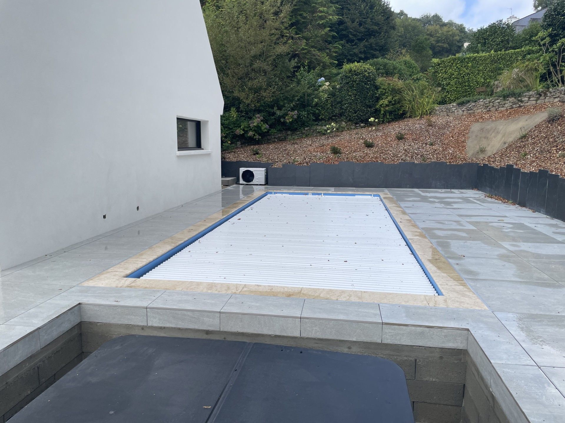 Vers Piscine et spa¨.