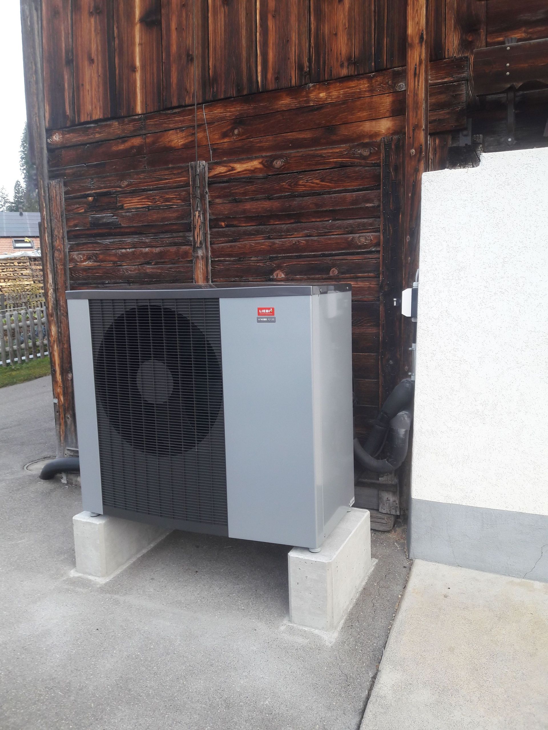 Wärmepumpen Boiler Herbert Beetschen Sanitär Spenglerei Boltigen