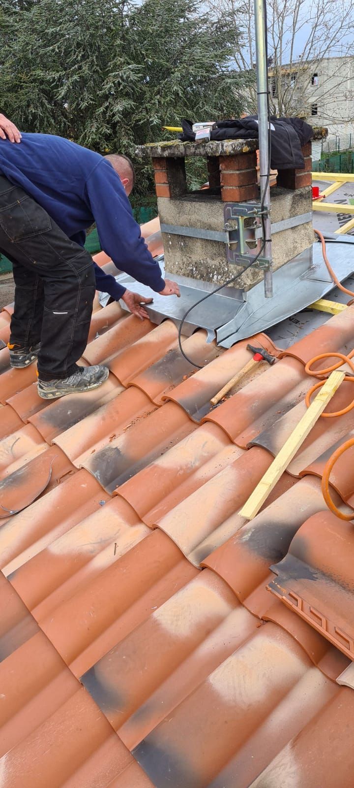 Étanchement du contour de cheminée