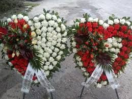 Στεφάνια - Γραφείο Τελετών ΕΔΕΜ