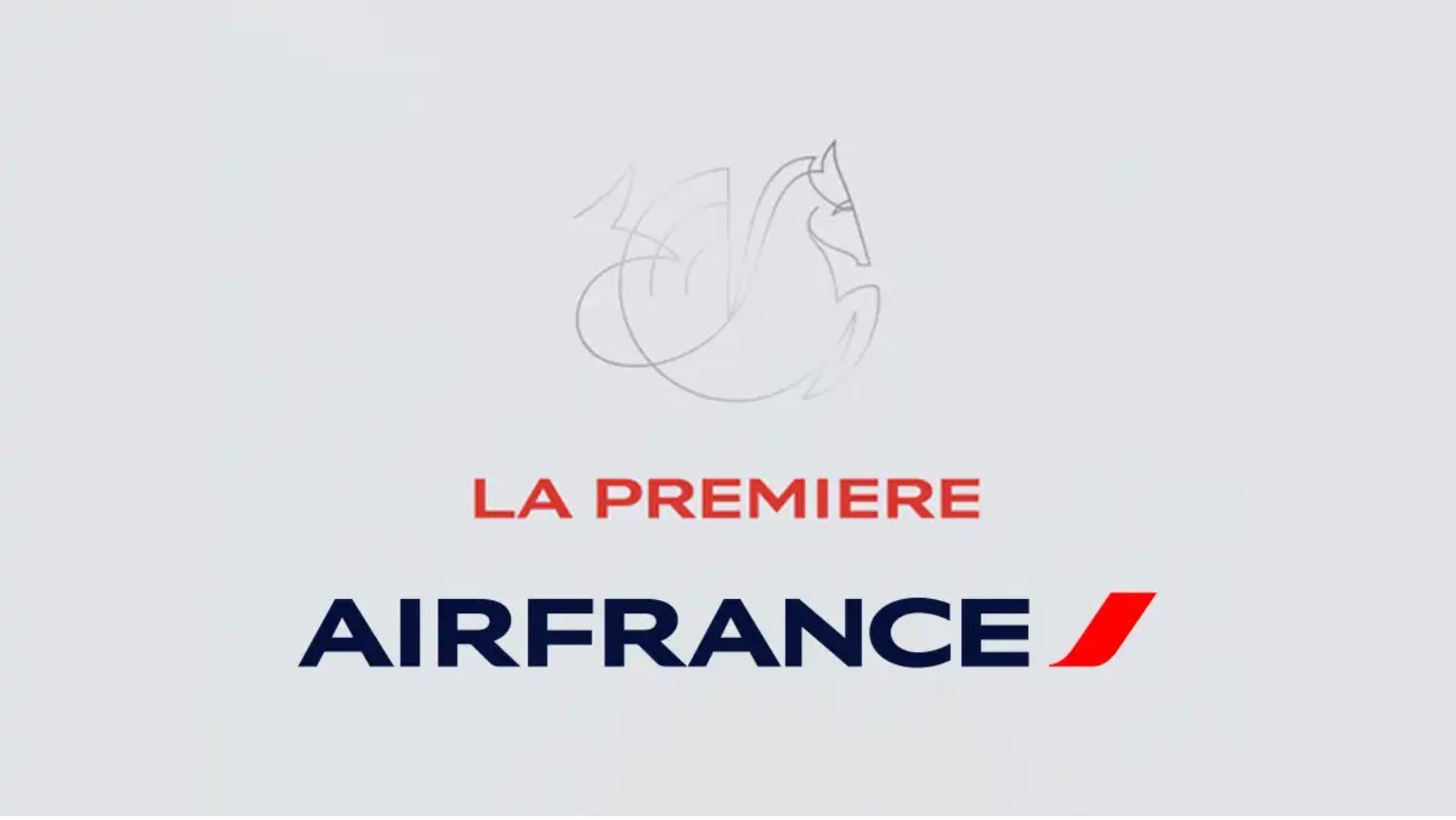 Logo d'Air France avec l'inscription « LA PREMIÈRE » en rouge et un dessin au trait discret au-dessus, sur fond gris clair.