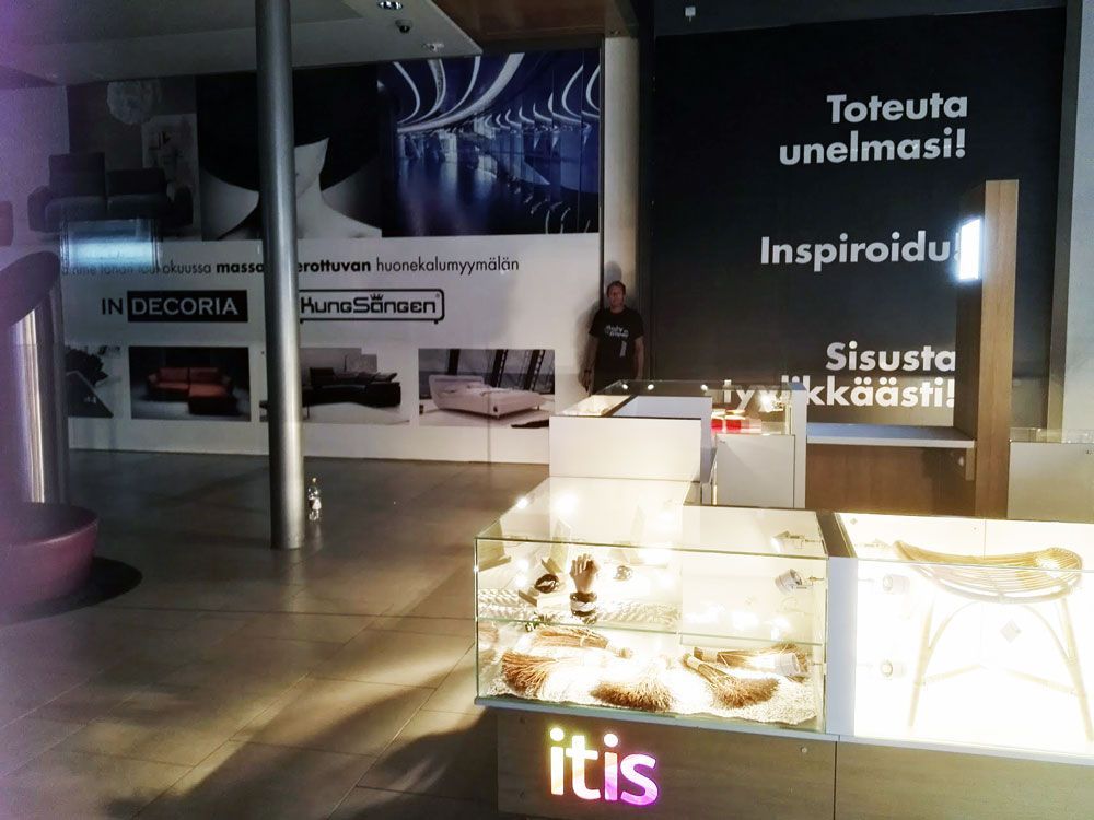 Ainasprintin logo majakasta lähtee valoa ympyrälogoon