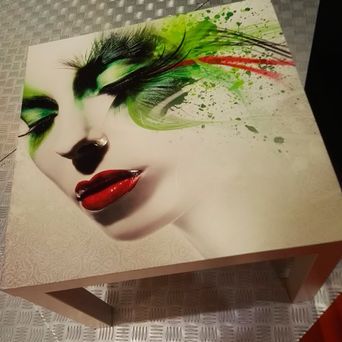 Ainasprintin logo majakasta lähtee valoa ympyrälogoon