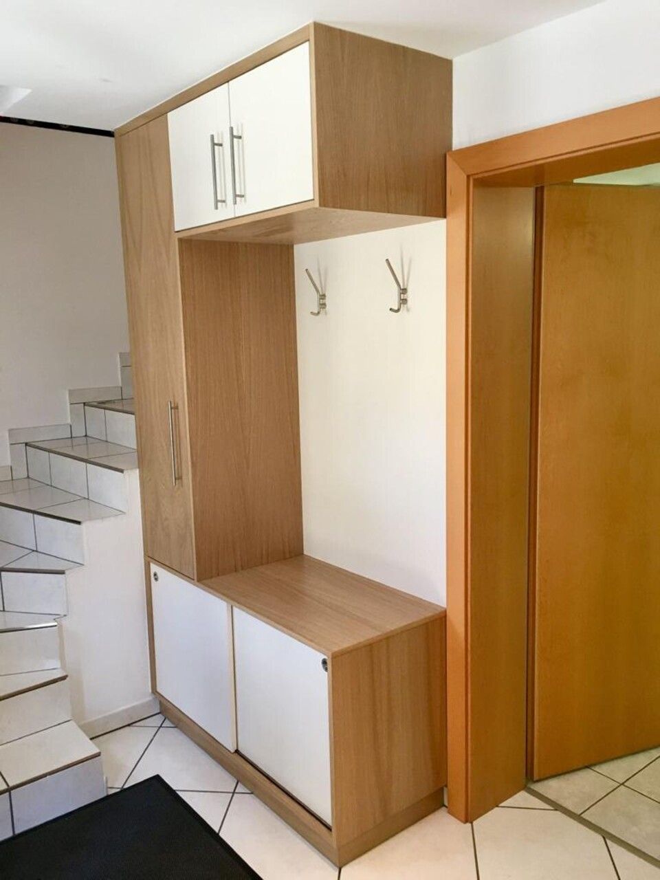 mobile in legno per ingresso