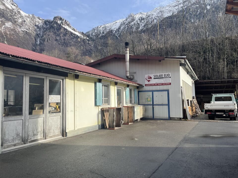 esterni della falegnameria